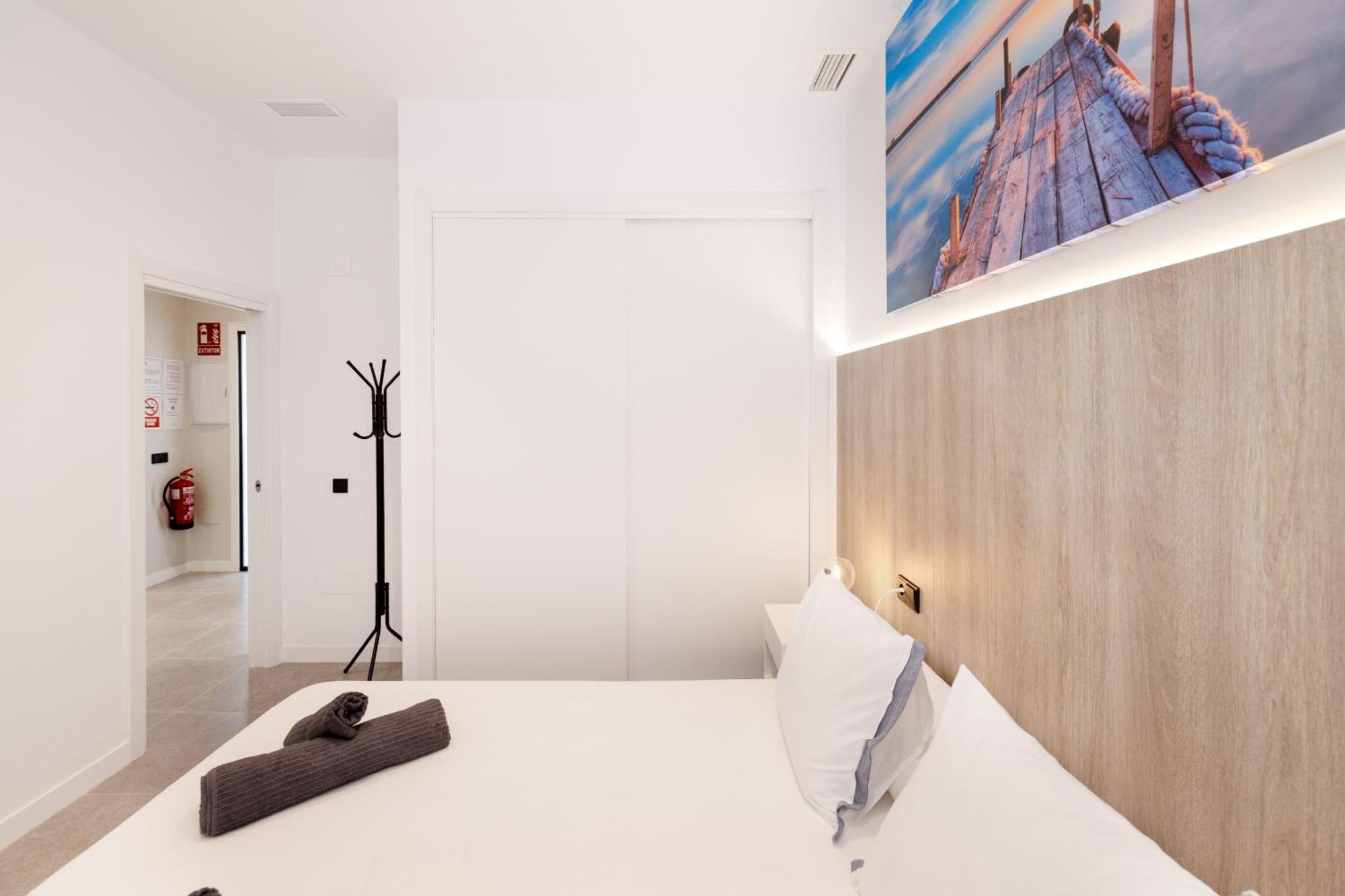 Apartamentos Turisticos Playa Marinsa Торре-дель-Мар Экстерьер фото